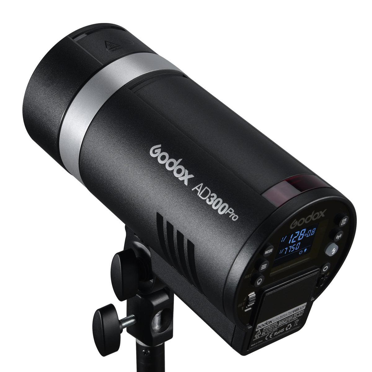 Godox AD300Pro Witstro All-In-One Outdoor Flash - Image 5